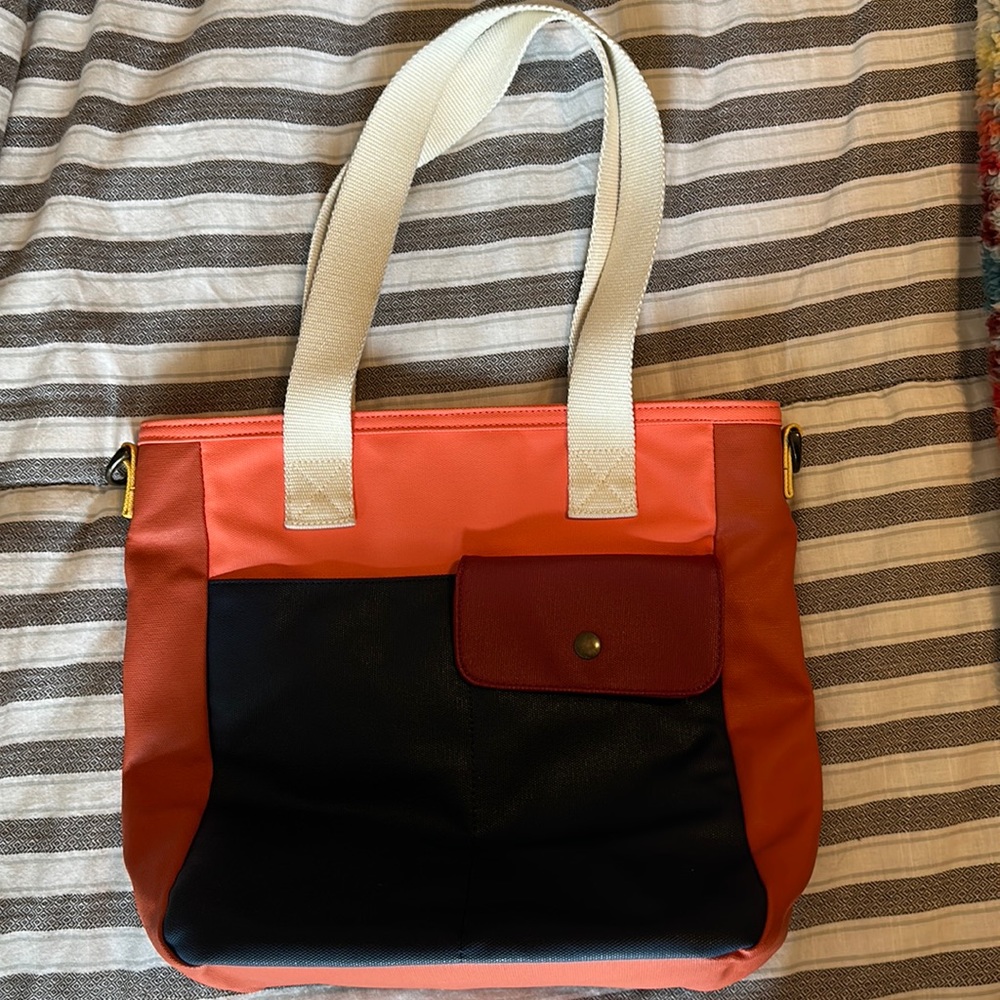 Marine Layer color block tote. Waterproof tote